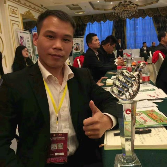 项帅的第一张照片--玉林认干亲服务网